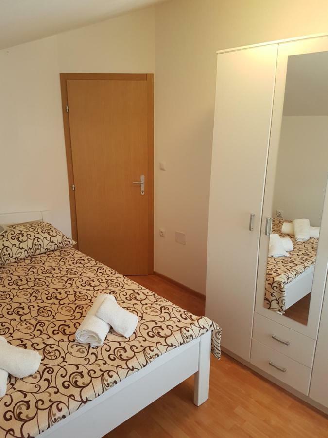 Apartmani Luca Fažana エクステリア 写真